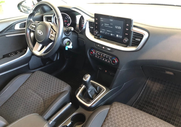 Kia Ceed cena 66999 przebieg: 130000, rok produkcji 2020 z Chełm małe 211